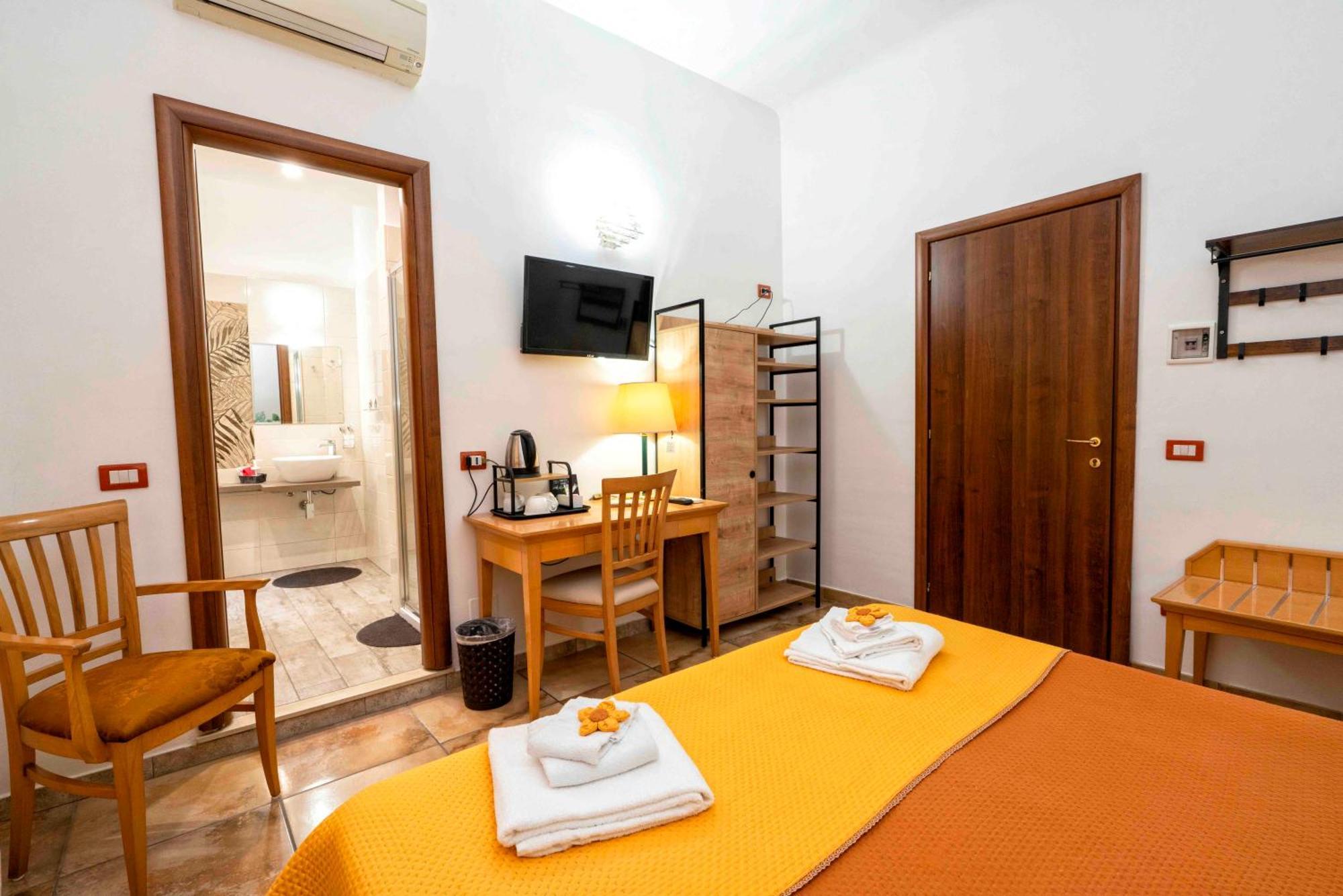 Rodoflor Rooms Castellammare di Stabia Exterior photo